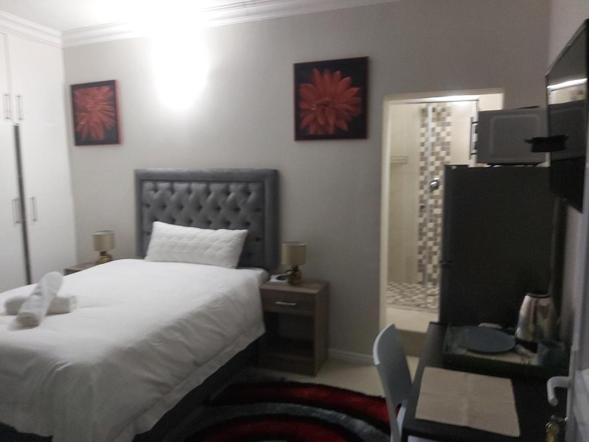 Izuba Lodge Кейптаун Екстериор снимка